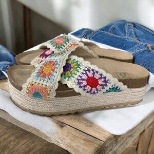 Dirty Laundry Crochet Granny Square Platform Slide Sandals Size 7.5‎